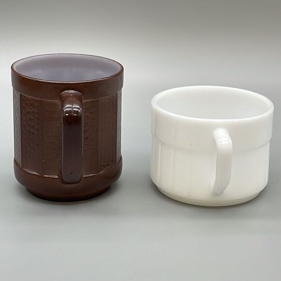 Vintage Stamped Federal Glass Barrel Paneled Mugs One Brown One White - Picture 2 of 8